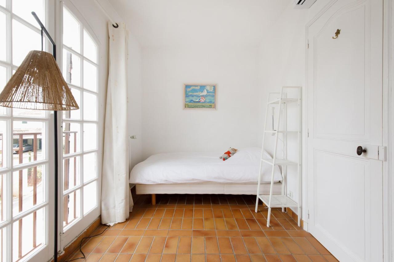 Grimaud 4vents YourHostHelper Extérieur photo